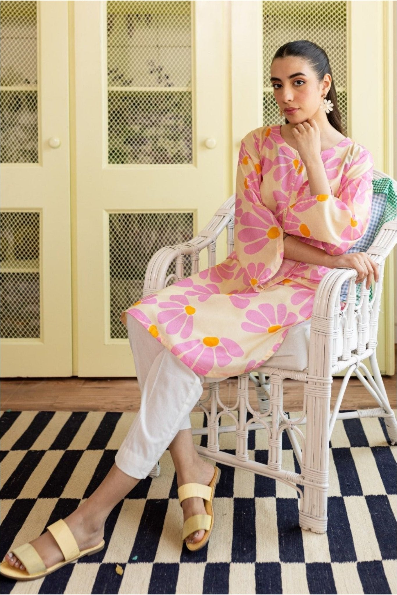 Bold-Pink-Daisy-Prints-with-Sunny-Orange-Kurti